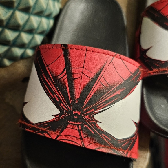 Spiderman sandals - Picture 2 of 9